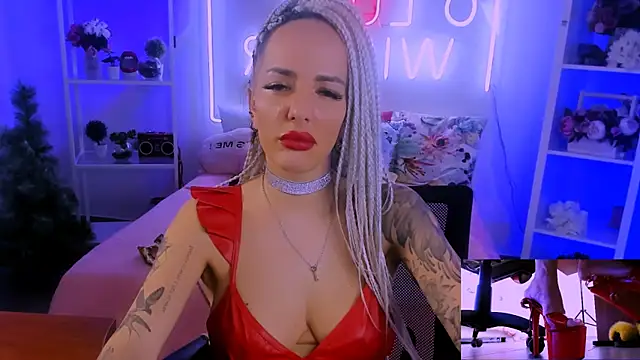 MonicaMaxwel online show from January 2025 03:04:01 PM
