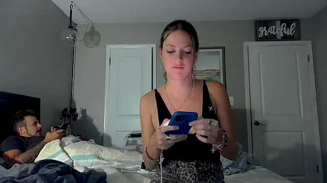 molly witha chance online show from September 2025 03:27:02 AM