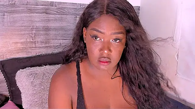 Aishaza1 online show from January 2025 04:19:02 PM