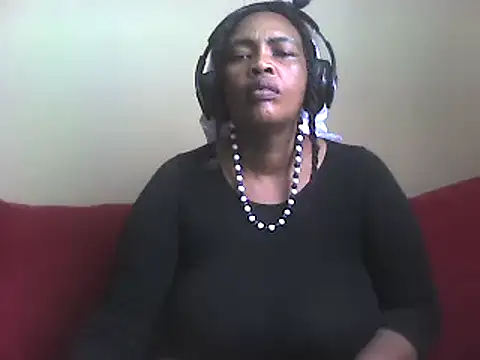 Snapshot of SexxyBoob chatting on March 2025 06:36:01 AM SexxyBoob online show from March 2025 06:36:01 AM