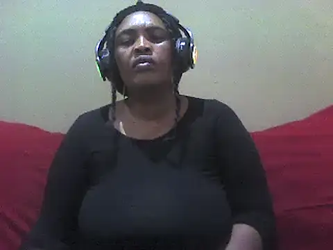 Snapshot of SexxyBoob chatting on March 2025 04:26:01 PM SexxyBoob online show from March 2025 04:26:01 PM