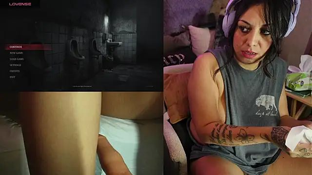 Snapshot of IndiaBlaze chatting on October 2025 02:31:02 AM IndiaBlaze online show from October 2025 02:31:02 AM