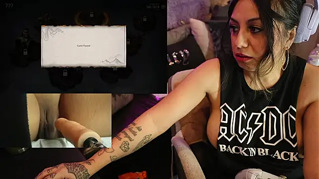 Snapshot of IndiaBlaze chatting on November 2025 04:03:02 AM IndiaBlaze online show from November 2025 04:03:02 AM