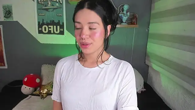 MiaaRose online show from October 2025 05:22:02 PM