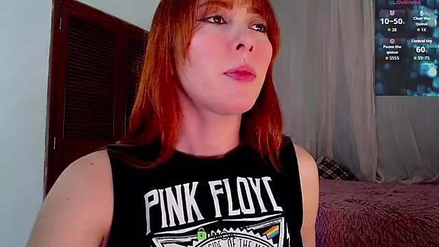 Snapshot of lanaturner_ chatting on October 2025 06:43:02 AM lanaturner online show from October 2025 06:43:02 AM