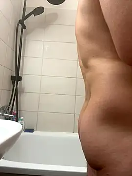 czruz online show from October 2025 08:51:02 PM