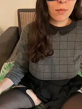 Kristina A online show from September 2025 12:52:02 PM