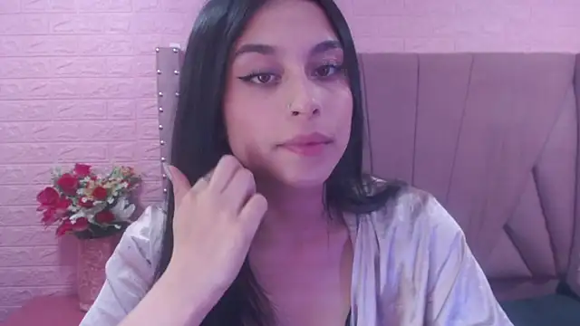 Snapshot of MelodySweett chatting on December 2024 07:07:02 AM MelodySweett online show from December 2024 07:07:02 AM