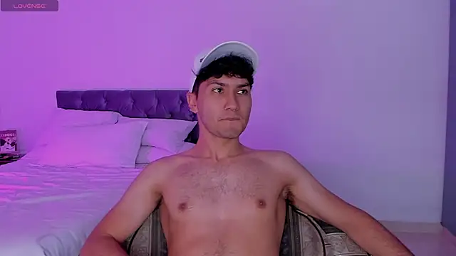 Snapshot of Valerio_James7 chatting on December 2024 04:53:01 PM Valerio James7 online show from December 2024 04:53:01 PM