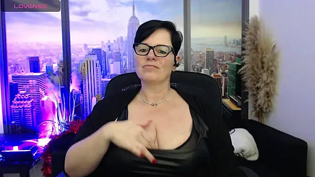 ninarandmann online show from December 2024 07:07:02 PM