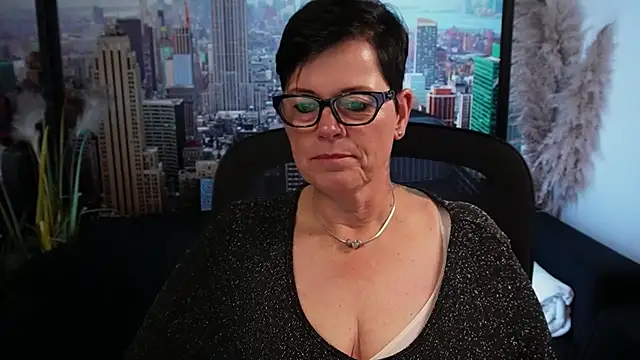 ninarandmann online show from November 2025 07:49:02 PM