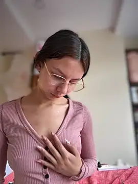 Snapshot of Bonniepark chatting on October 2025 12:50:01 PM Bonniepark online show from October 2025 12:50:01 PM