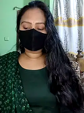 Idhika Paul online show from February 2025 04:25:01 PM