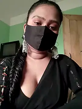 Idhika Paul online show from February 2025 10:20:02 AM