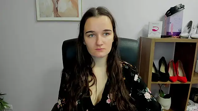 Snapshot of KateDelight chatting on November 2025 07:50:01 AM KateDelight online show from November 2025 07:50:01 AM