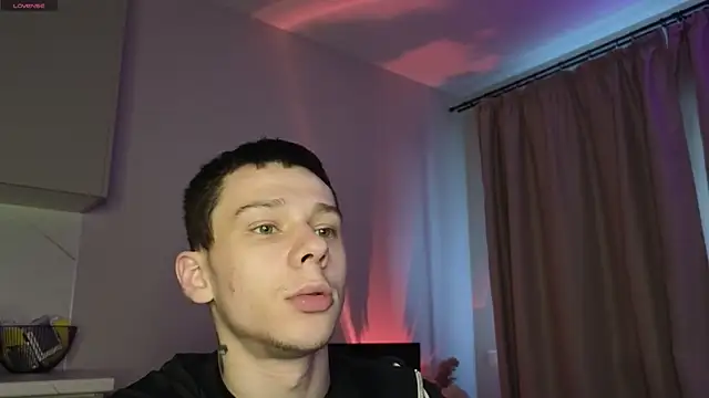 R1mmo   online show from October 2025 08:40:02 AM