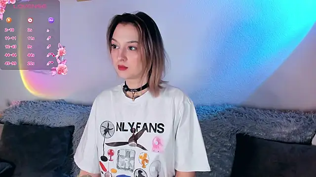 CrystalRey online show from October 2025 06:44:02 AM