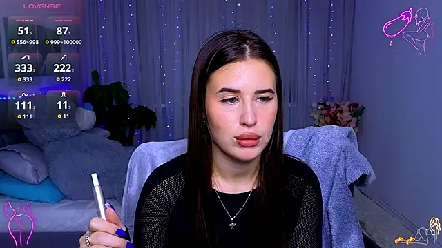 Milkissss online show from October 2025 07:42:02 PM