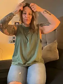 blondebitch2 online show from January 2025 01:32:02 PM