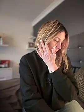 blondebitch2 online show from January 2025 03:04:02 PM