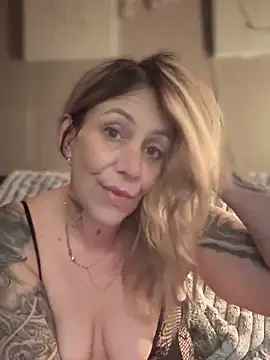 blondebitch2 online show from March 2025 12:22:02 AM