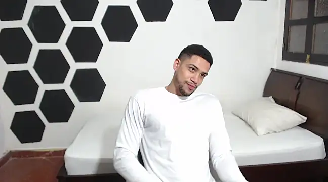 Jhors  Collens online show from January 2025 04:19:02 AM