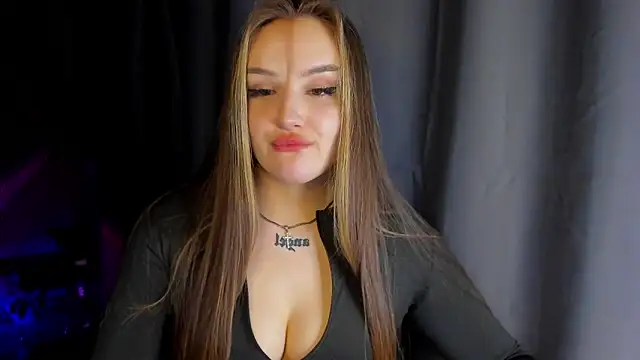 Snapshot of little_m0use chatting on January 2025 03:40:01 PM little m0use online show from January 2025 03:40:01 PM