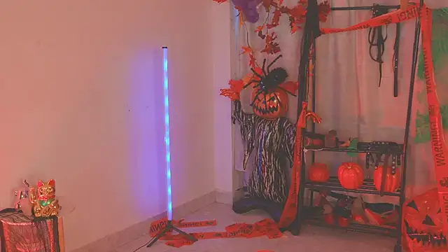 Snapshot of Samanta_cutee chatting on November 2025 10:32:02 PM Samanta cutee online show from November 2025 10:32:02 PM