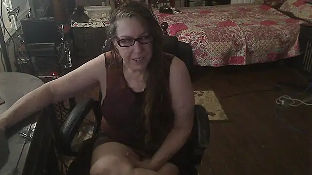 Ireallysquirt online show from September 2025 01:00:01 AM