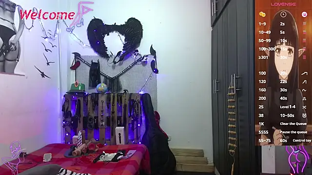 Snapshot of _Hanna_white_ chatting on November 2025 03:29:02 AM Hanna white online show from November 2025 03:29:02 AM