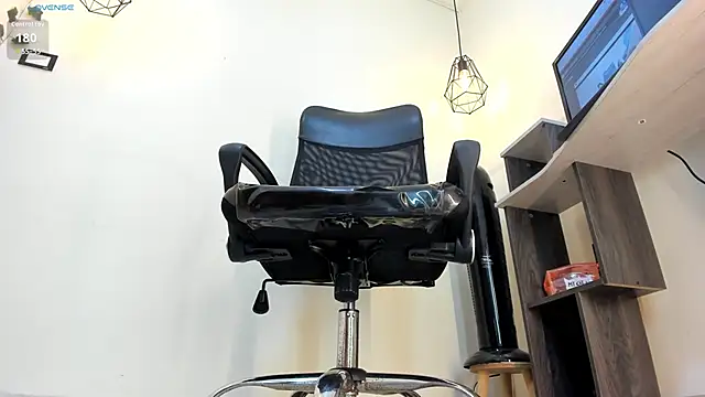 Snapshot of victoria_Christie chatting on September 2025 09:33:01 AM victoria Christie online show from September 2025 09:33:01 AM