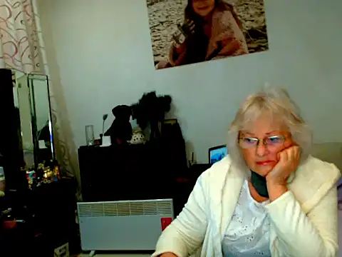 Natali7634 online show from December 2024 08:16:01 PM