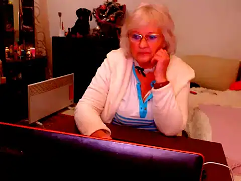 Natali7634 online show from December 2024 03:40:02 AM