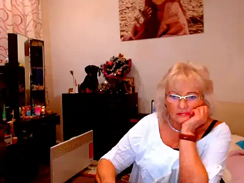 Natali7634 online show from December 2024 03:09:02 PM