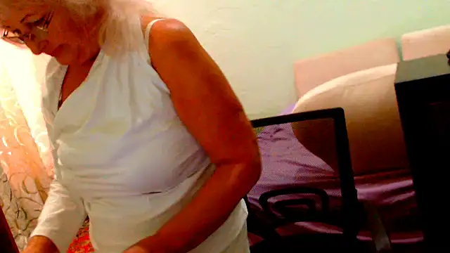 Snapshot of Natali7634 chatting on October 2025 09:32:01 AM Natali7634 online show from October 2025 09:32:01 AM