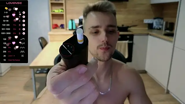 Larstar01 online show from February 2025 11:45:01 PM