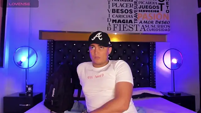 Angel Brown1  online show from December 2024 07:38:02 PM