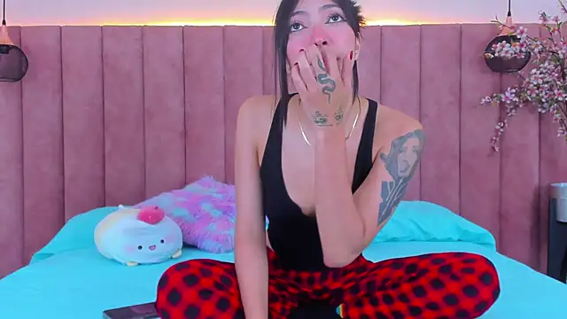 MarianaBranzz online show from December 2024 05:33:02 PM