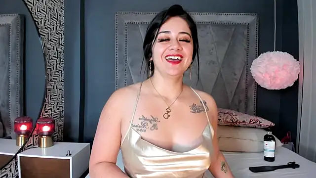 nahomi sweett online show from January 2025 02:03:02 PM