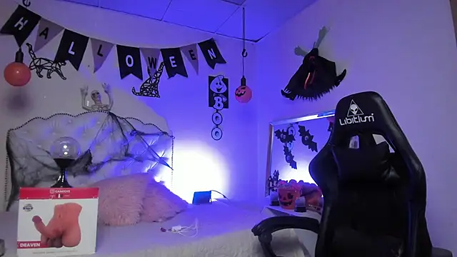 Blair Elliss online show from October 2025 06:09:01 PM