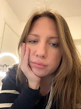 Sashabunny online show from November 2025 07:46:02 PM