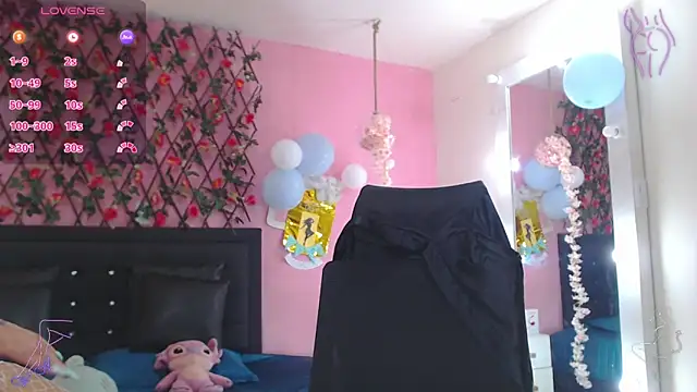 SamaraCortez online show from September 2025 07:06:02 PM