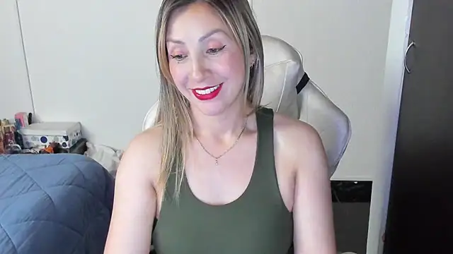 Snapshot of Andreina_Suann chatting on January 2025 05:53:01 PM Andreina Suann online show from January 2025 05:53:01 PM