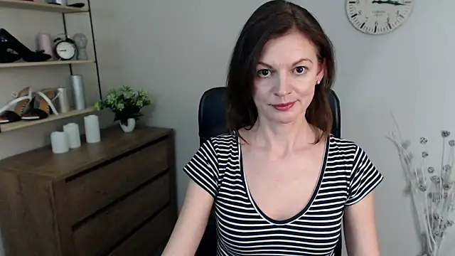 VivianWILD online show from December 2024 09:18:02 AM