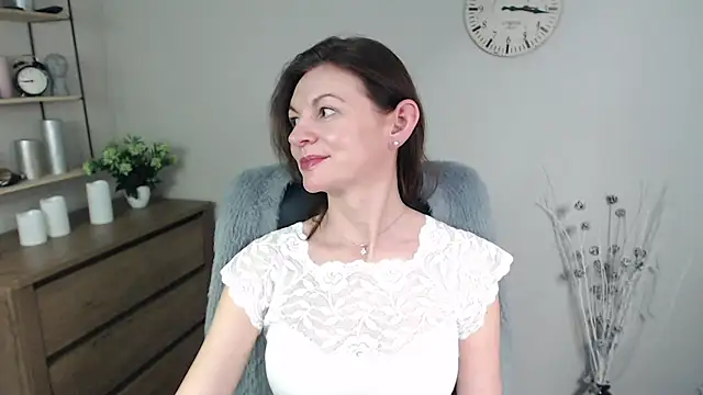 VivianWILD online show from January 2025 11:00:01 AM