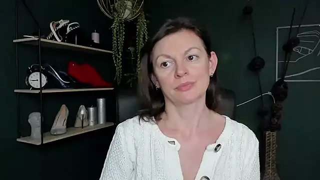 VivianWILD online show from March 2025 10:06:02 AM