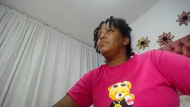 Snapshot of RACHELL__HOT chatting on January 2025 06:32:01 PM RACHELL HOT online show from January 2025 06:32:01 PM