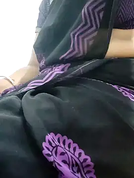 Snapshot of Januhot18 chatting on December 2024 06:01:02 AM Januhot18 online show from December 2024 06:01:02 AM