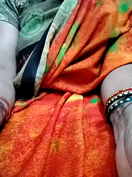 Snapshot of Januhot18 chatting on December 2024 11:01:01 AM Januhot18 online show from December 2024 11:01:01 AM