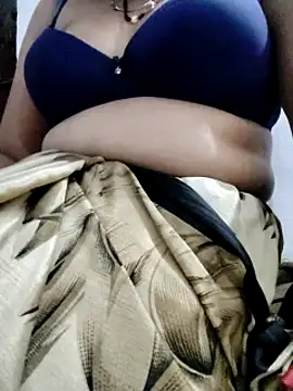 Snapshot of Januhot18 chatting on December 2024 04:59:02 PM Januhot18 online show from December 2024 04:59:02 PM